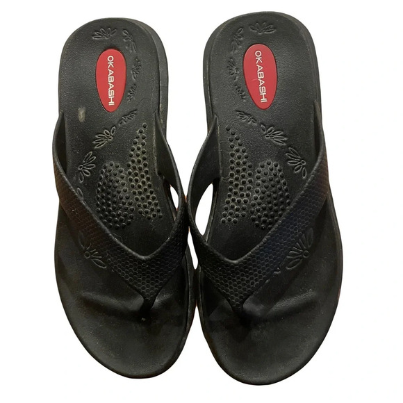 Okabashi women’s black flip flop size small vacation!! - Picture 1 of 3
